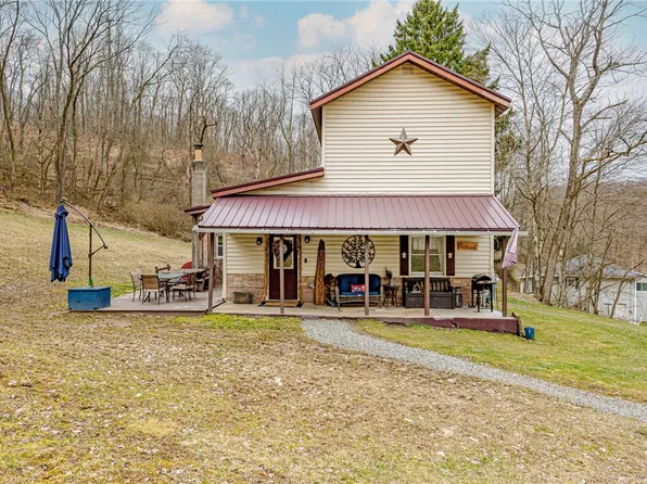 110 Valley View Dr, Kittanning, PA 16201