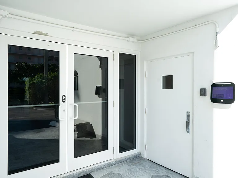 800 E Camino Real #309 — Photo 31
