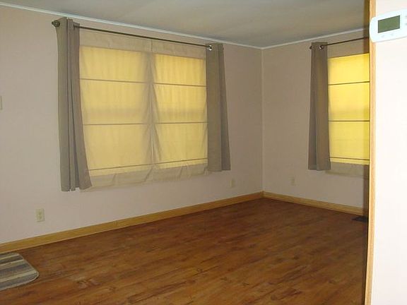 4th image of 6105 Shindler Dr