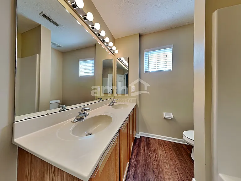 1425 Windstar Ct — Photo 13