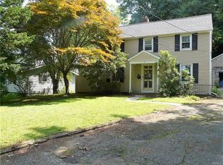 73 Brook St, Mount Kisco, NY 10549