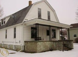 202 Oakland St, Holly, MI