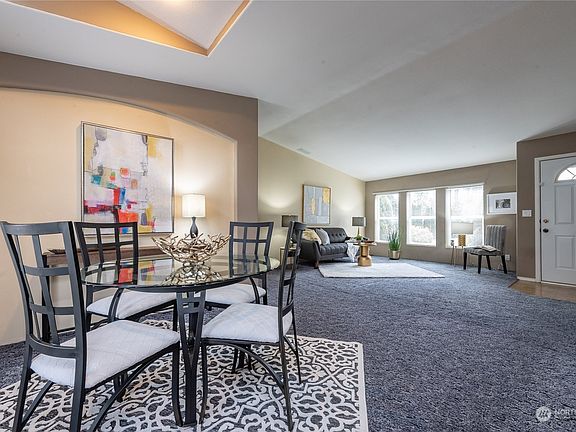 5th image of 6519 238th Avenue Ct E #14