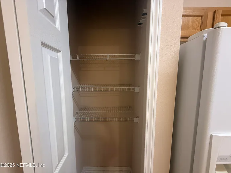 5150 Playpen Dr #2-1 — Photo 32
