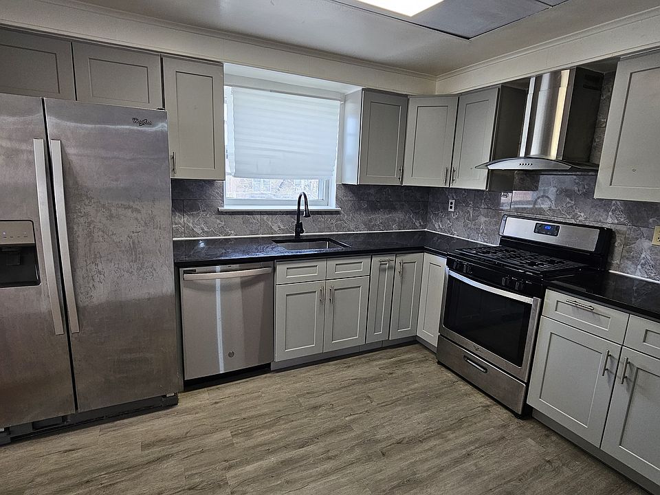 1st image of 8683 23rd Ave #3