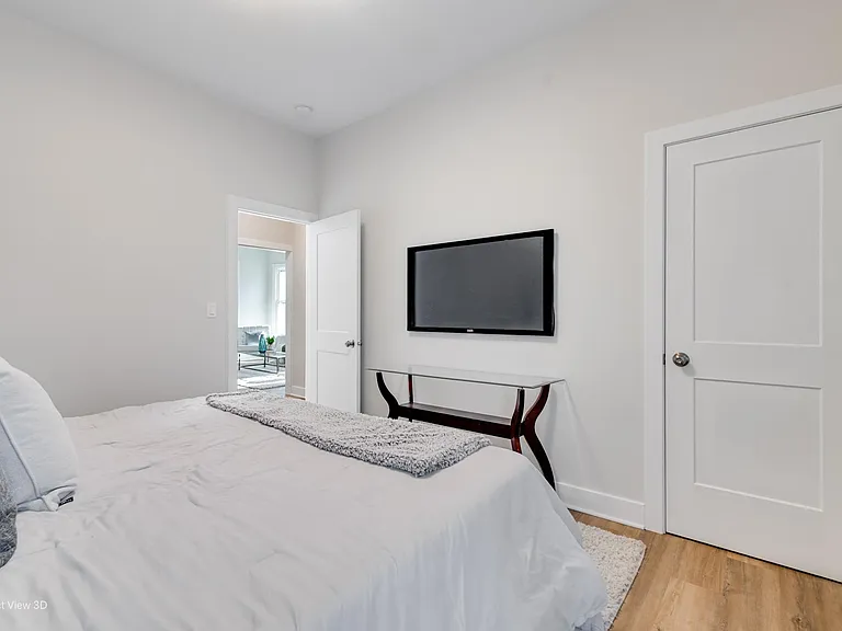 1122 Sherman Ave #2 — Photo 10