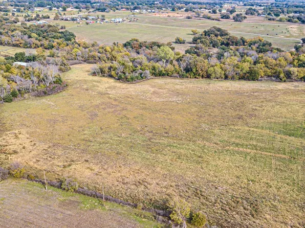 651 Ladybird Ln, Azle, TX 76020