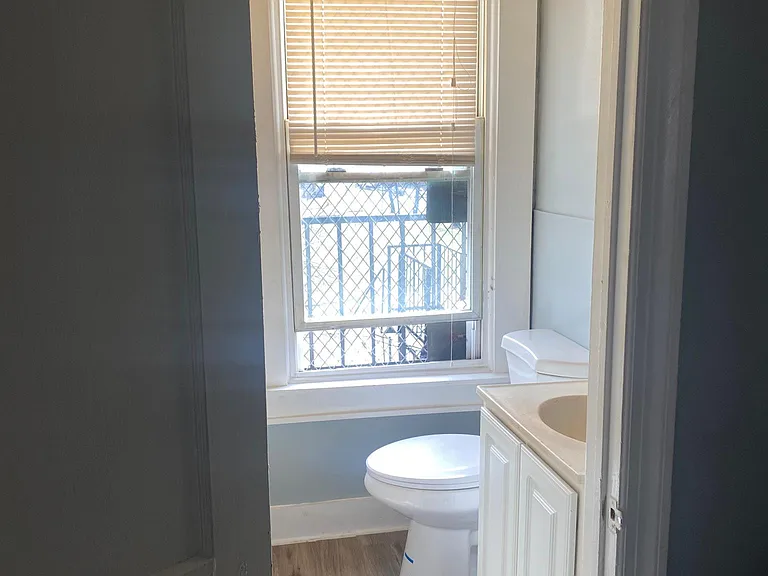 1631 Edmondson Ave #3 — Photo 9