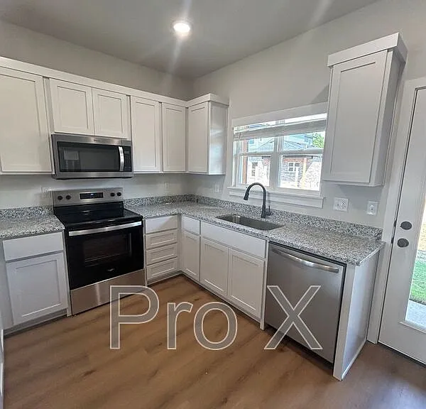 623 Cosmos St — Photo 7
