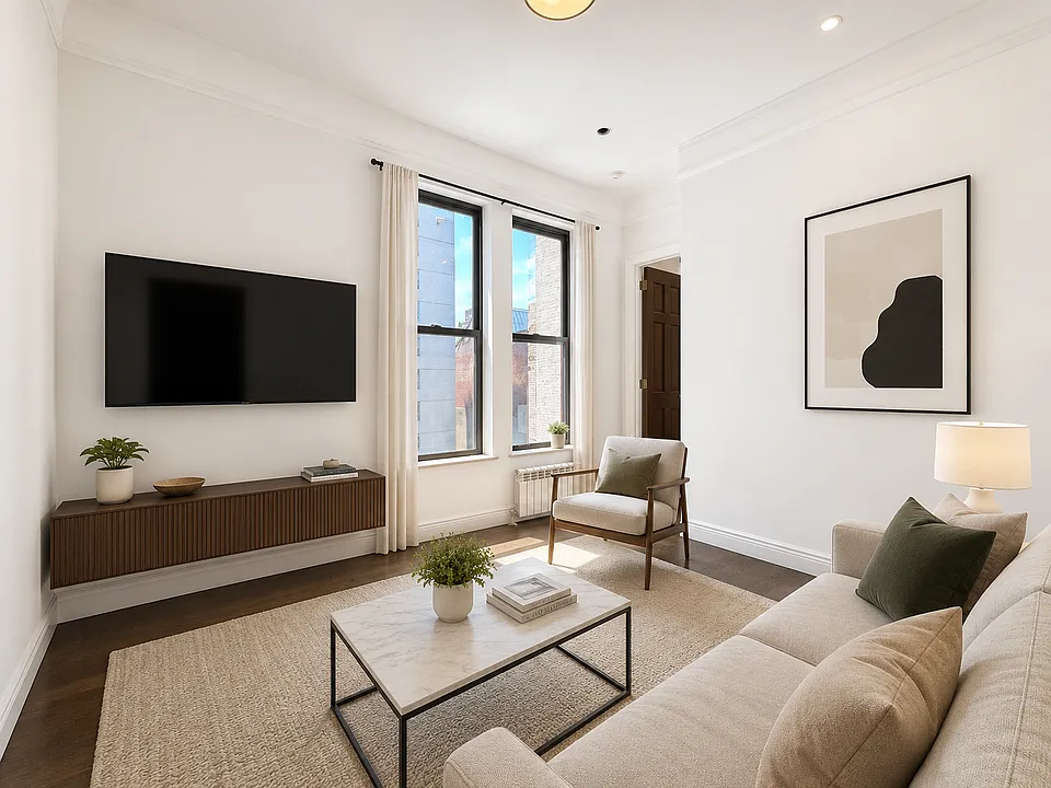 10 5th Ave #4D
