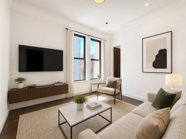 10 5th Avenue image 1 of 10