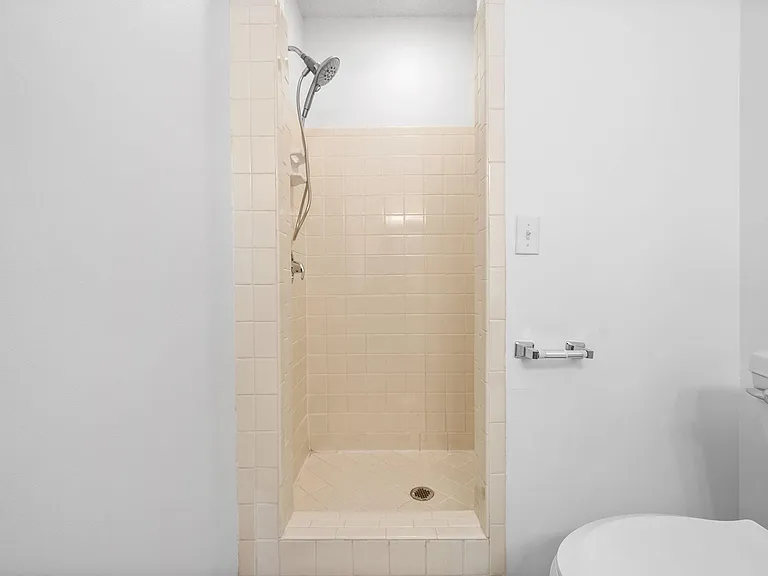 5600 Country Dr #316 — Photo 18