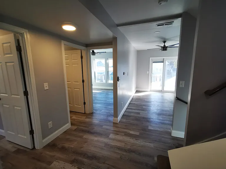1588 Franklin Ave — Photo 11