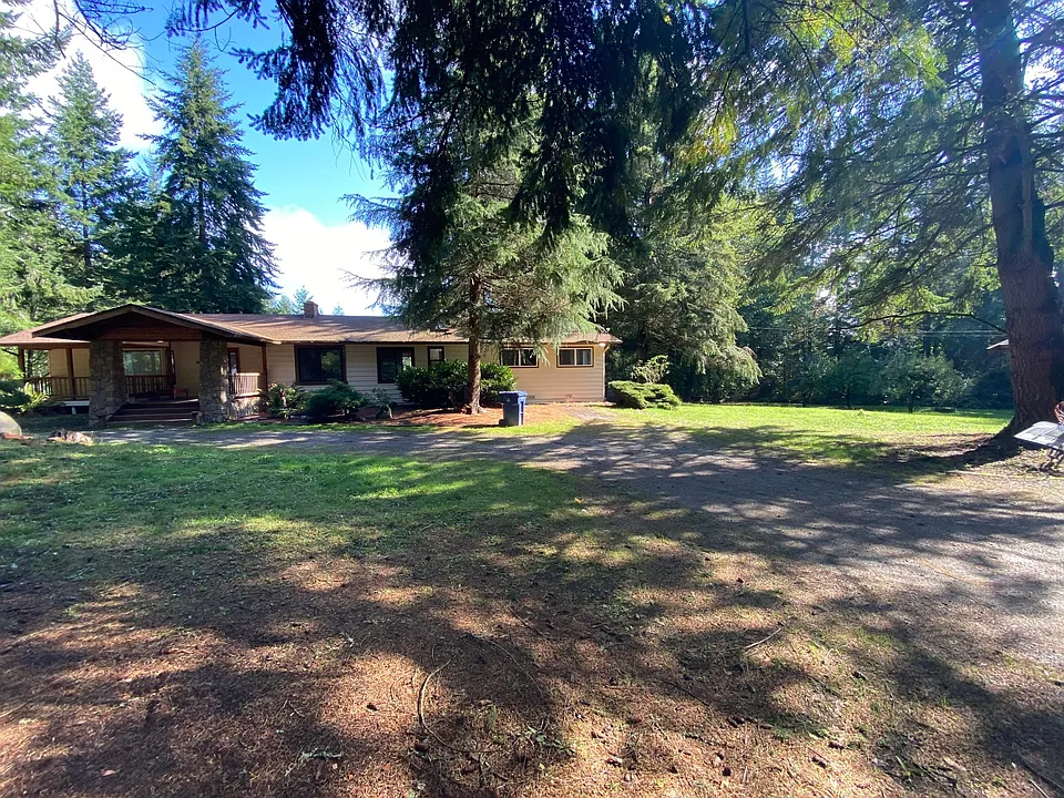 557 Waynes Ridge Cir