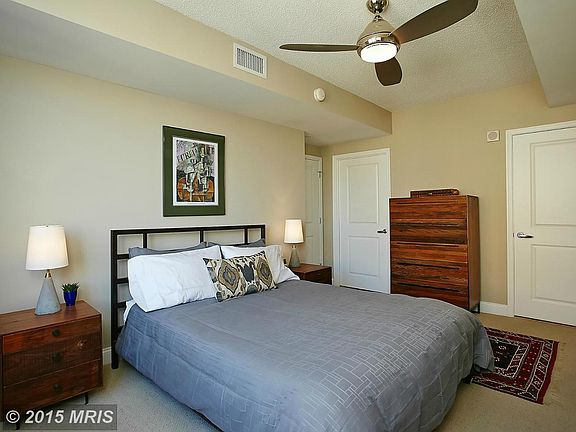 3rd image of 1020 N Highland St Unit 608