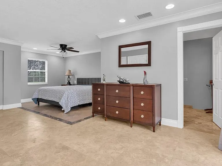 16627 Deer Path Ln — Photo 9