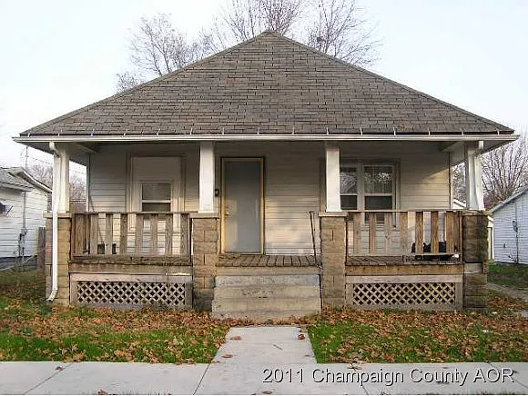 1306 Champaign St photo 1