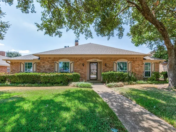 1700 Mayflower Dr, Richardson, TX 75081