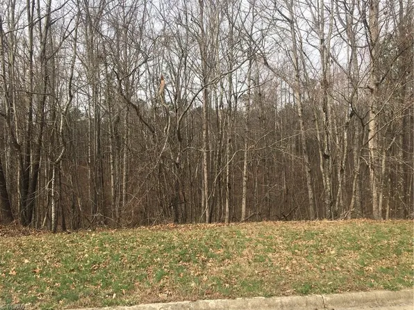 170 Hash Ln, Summerfield, NC 27358