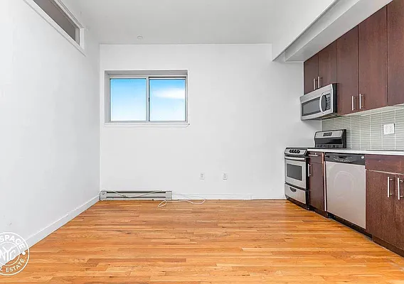 Rented by Hagstrom Management Inc | media 5