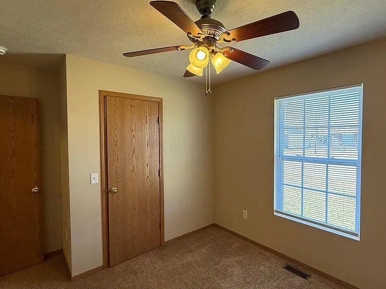 1152 S Canton Ave — Photo 15