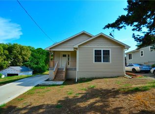 903 E Bell Ave, Des Moines, IA 50315