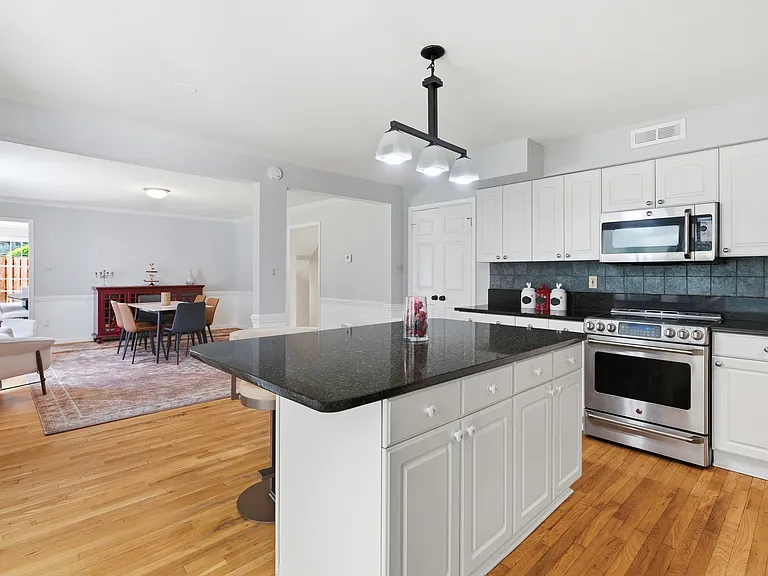 6306 Dunaway Ct — Photo 16
