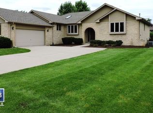 10610 Willow Ave, Mokena, IL 60448