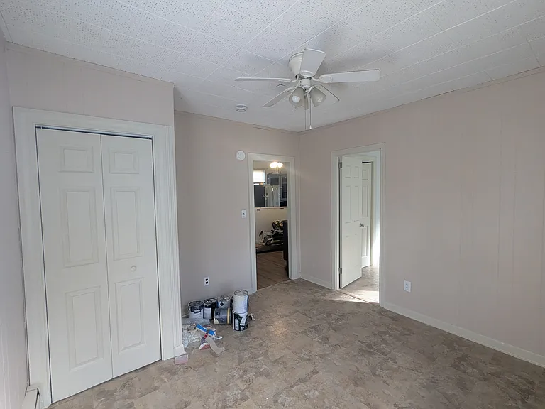 208 Sunbury St #1 — Photo 11