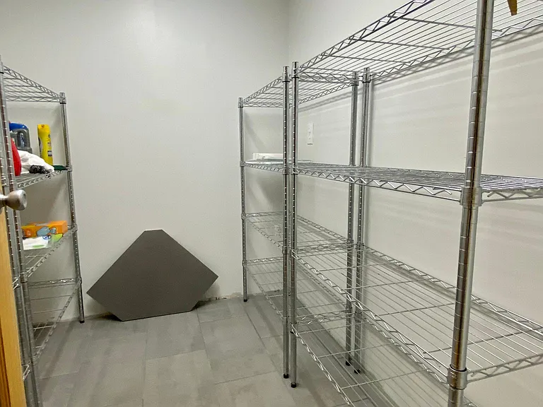 walk-in pantry