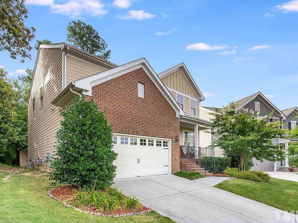1st image of 1015 Magnolia Leaf Ct