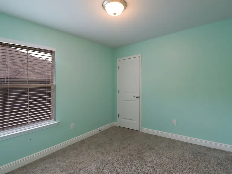 16509 Lexington Ct — Photo 27