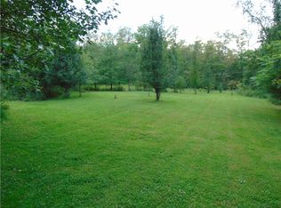 100 Robbins Dr, West Newton, PA 15089