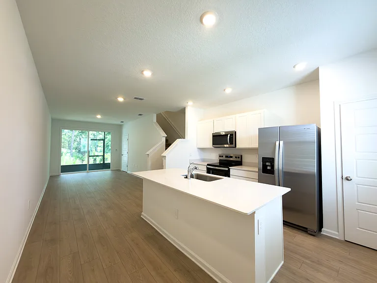 211 Palmetto Ridge Rd — Photo 4