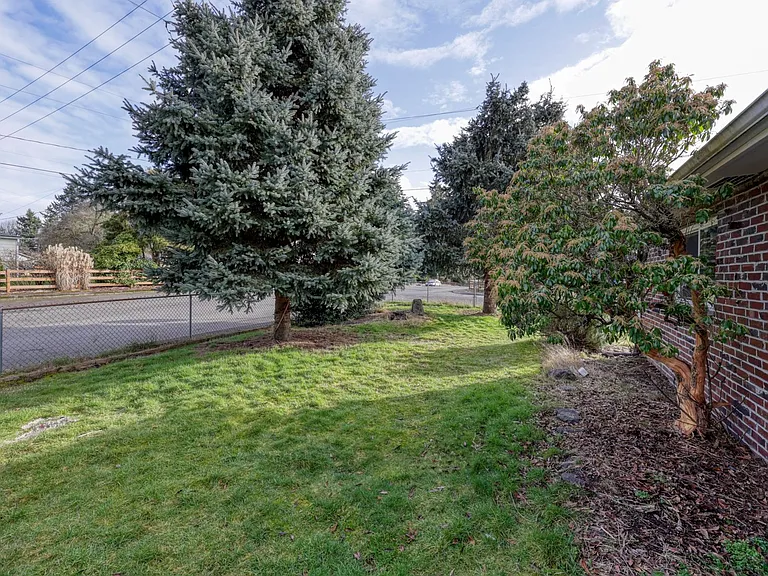503 N 5th Ave SW — Photo 23