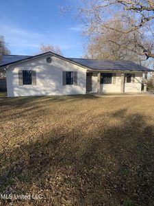 1211 E 1st St, Belzoni, MS, 39038