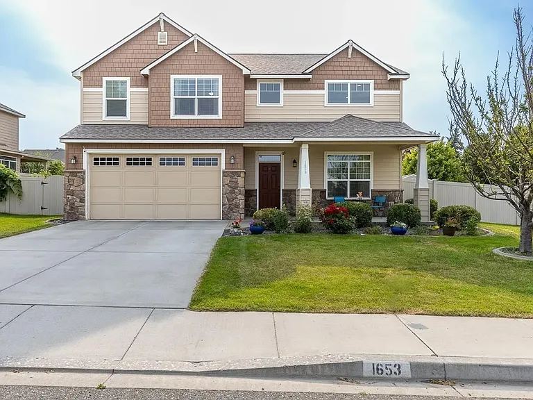 1653 Brantingham Rd — Photo 2