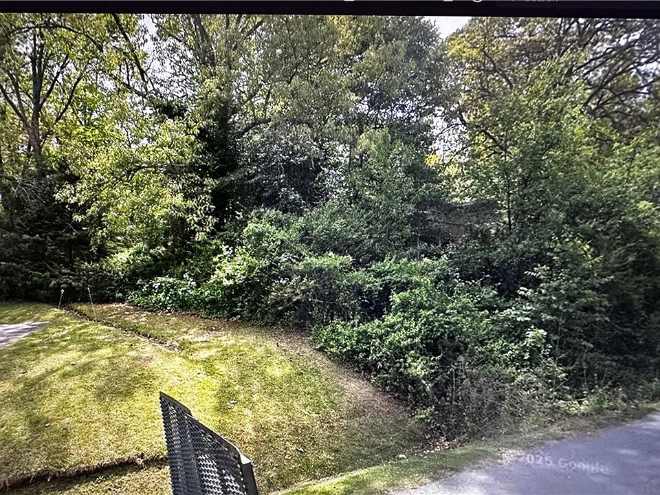 2nd image of Tamworth Cir #10