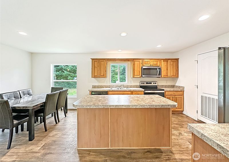 4th image of 46 Copalis Beach Road