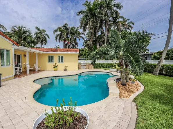 1215 Jefferson St, Hollywood, FL 33019