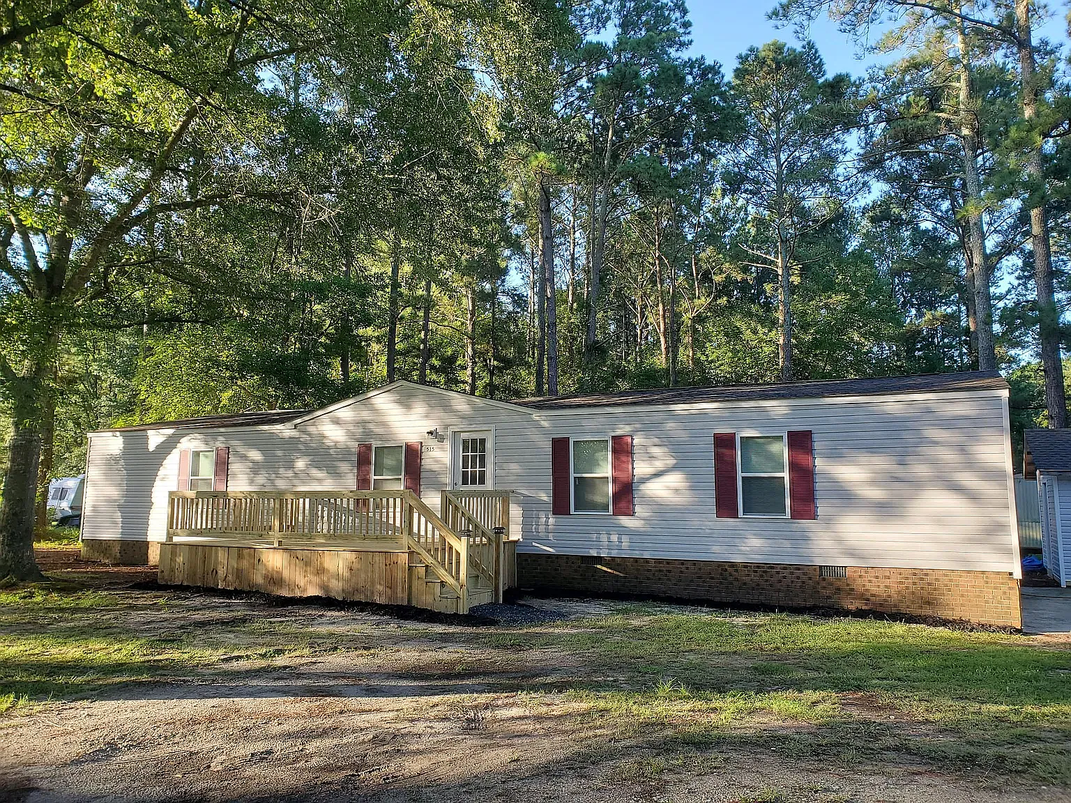 3 bed, 1705 sqft, $1,400 — Photo 1
