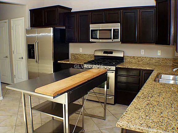 2nd image of 1828 Morro Vista Dr