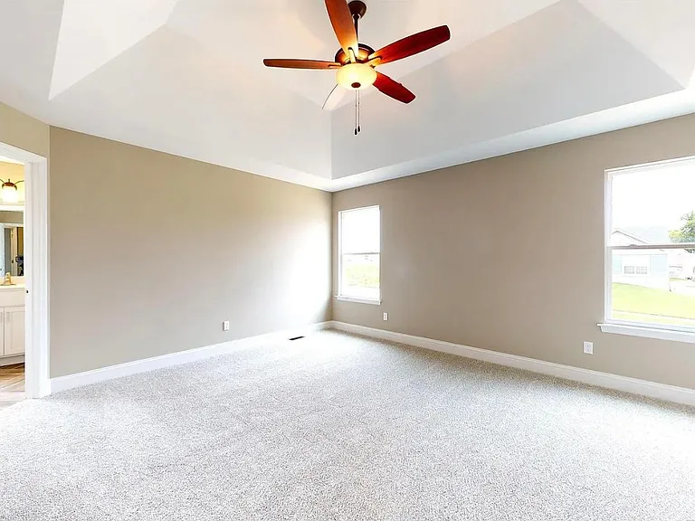 1047 Timber Bluff Dr — Photo 12