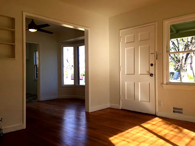 1730 Lake St — Photo 2