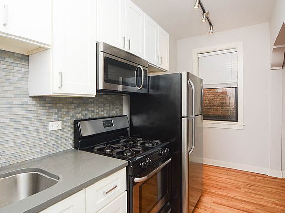 4th image of 2420 N Kedzie Blvd #B06