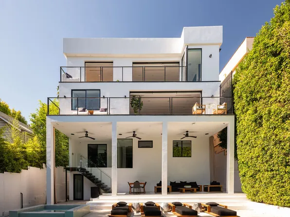 6654 Emmet Ter, Los Angeles, CA 90068