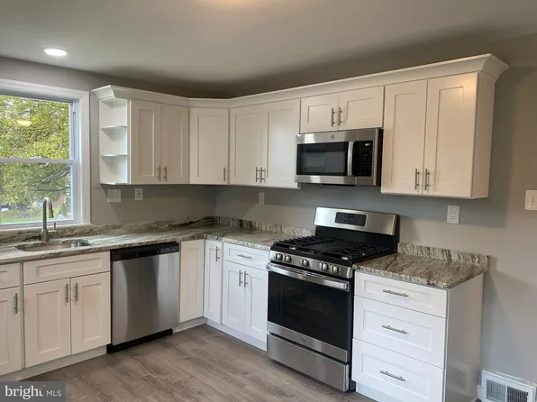 3747 Burwood Ave, Pennsauken, NJ 08110