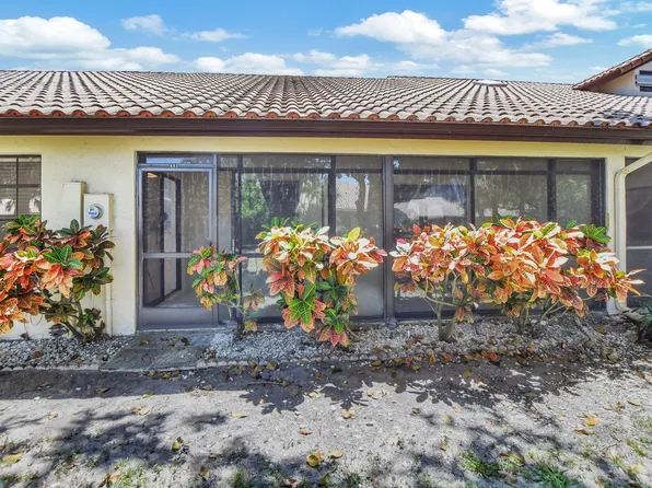 467 Ashwood Place, Boca Raton, FL 33431