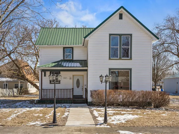 207 S Poplar St, Loda, IL 60948