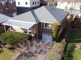 1311 Oleri Ter, Fort Lee, NJ 07024